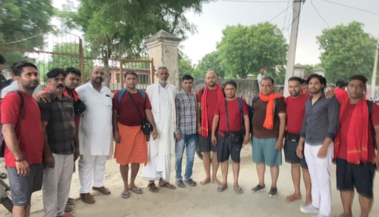 गोमुख-गंगोत्री कांवड़ यात्रा