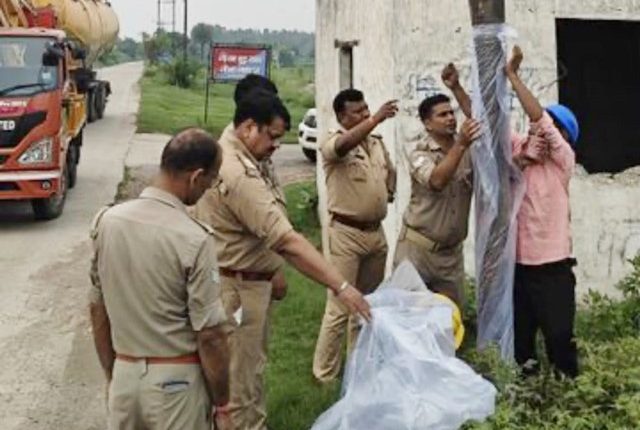 नोएडा पुलिस हाई अलर्ट