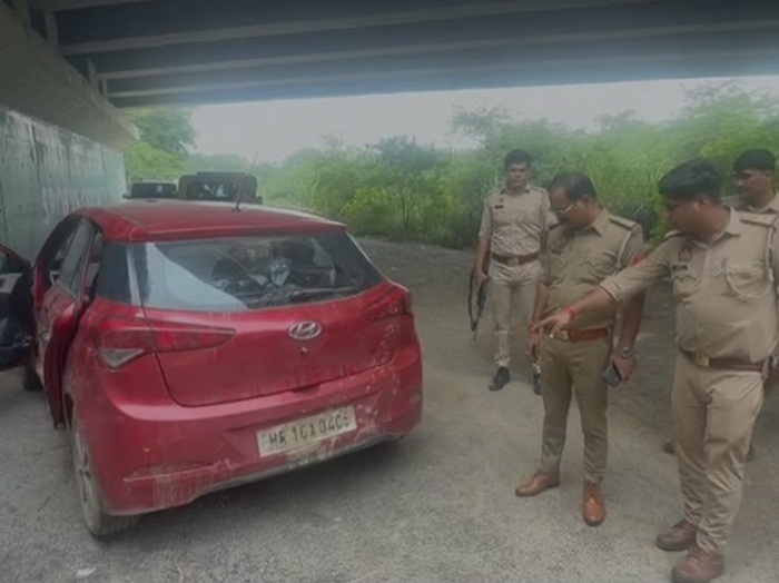 लिफ्ट के बहाने युवकों को बनाते थे बंधक