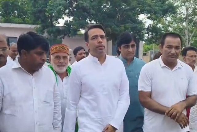 इंडोर स्टेडियम
