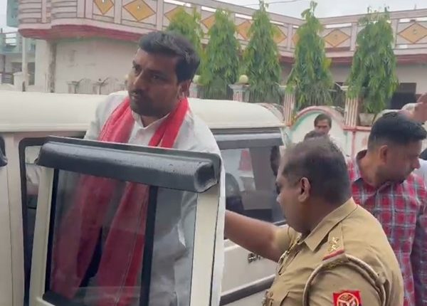 सपा कार्यकर्ता