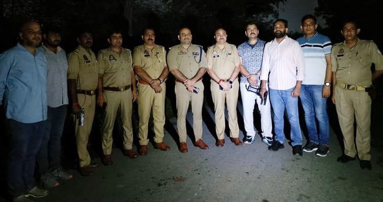 पुलिस मुठभेड़