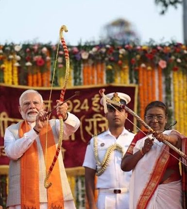 PM मोदी की मौजूदगी