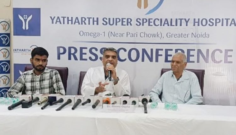 यथार्थ हॉस्पिटल, ग्रेटर नोएडा में 12