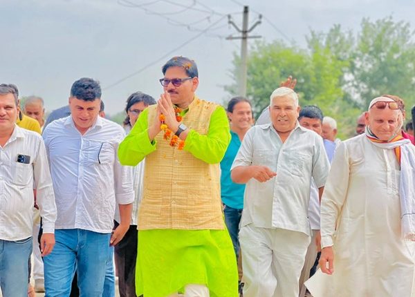 जेवर के तीन गांवों में 3.32 करोड़ रुपये से अधिक के विकास कार्यों का शुभारंभ