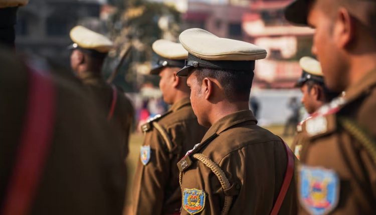 पुलिसकर्मियों