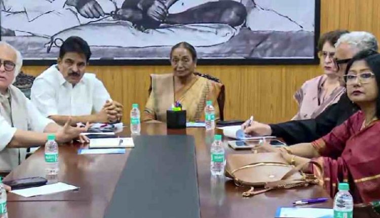 ज्ञानेश कुमार के खिलाफ इंडिया गठबंधन ने की ‘जन महाभियोग’ की तैयारी